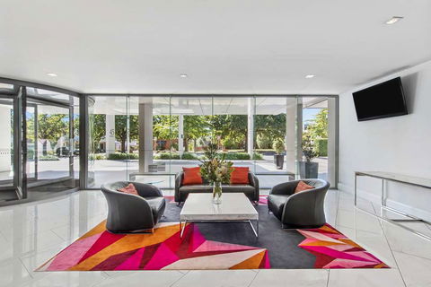 Adina Serviced Apts Canberra Dickson - Nambucca Heads Accommodation 3