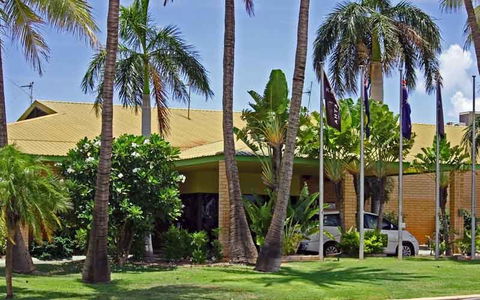Karratha International Hotel - Nambucca Heads Accommodation 0