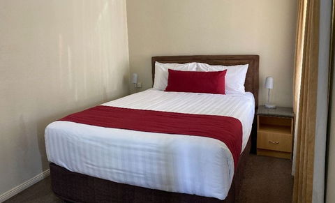 Ashton Townhouse Motel & Suites Tumut - Nambucca Heads Accommodation 1