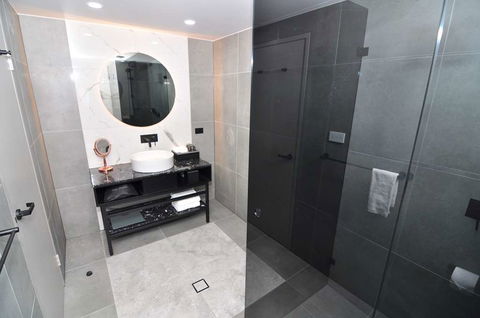 Deco Hotel - Nambucca Heads Accommodation 2