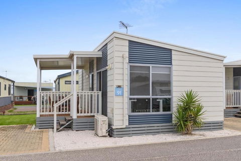 Discovery Parks Adelaide Beachfront - Nambucca Heads Accommodation 2