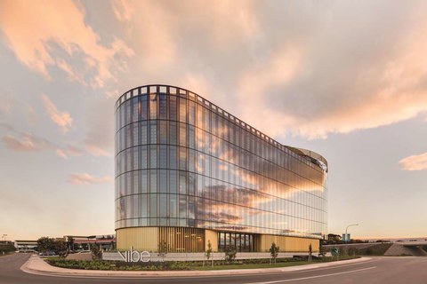 Vibe Hotel Canberra Airport - Nambucca Heads Accommodation 0