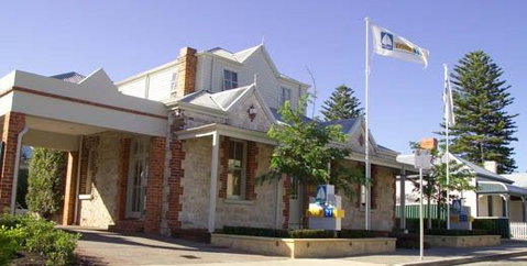 Pier 21 Apartment Hotel - Nambucca Heads Accommodation 1