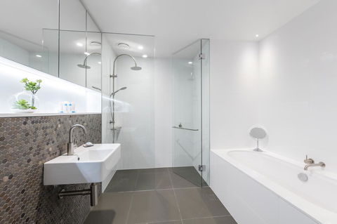 Vibe Hotel Canberra - Nambucca Heads Accommodation 9