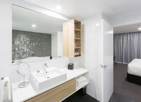 Avenue Hotel Canberra - Nambucca Heads Accommodation 11