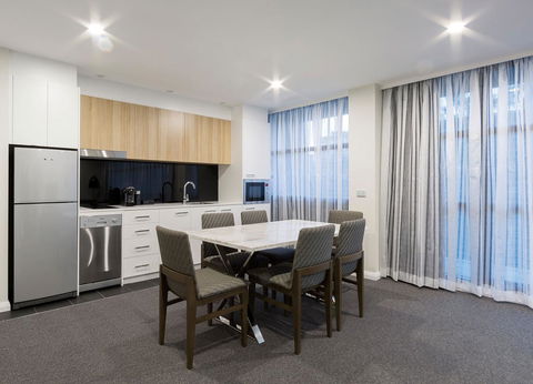Avenue Hotel Canberra - Nambucca Heads Accommodation 9