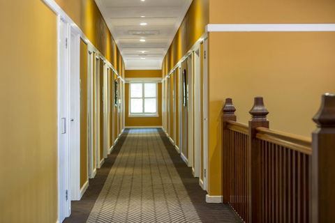 Hotel Kurrajong Canberra - Nambucca Heads Accommodation 16
