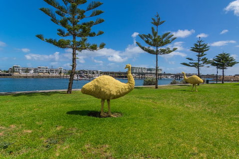 Port Adelaide Harbourside House - Nambucca Heads Accommodation 11