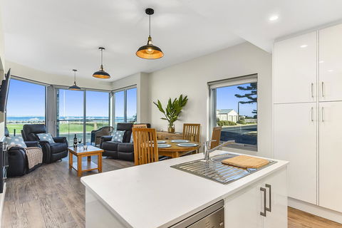 Bonnies Of Beachport - Nambucca Heads Accommodation 13