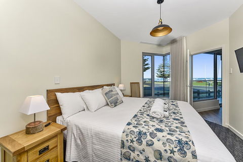 Bonnies Of Beachport - Nambucca Heads Accommodation 18