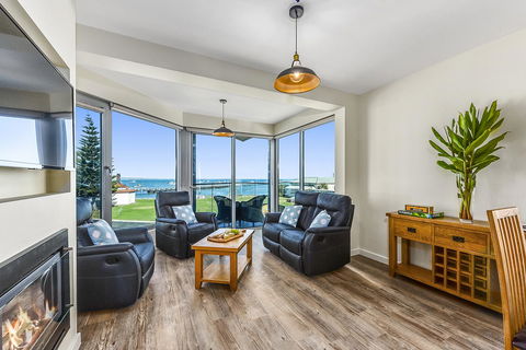 Bonnies Of Beachport - Nambucca Heads Accommodation 1