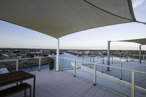 Wallaroo Marina Apartments - Nambucca Heads Accommodation 34