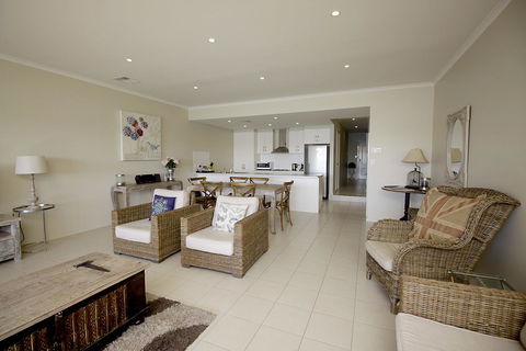 Wallaroo Marina Apartments - Nambucca Heads Accommodation 5