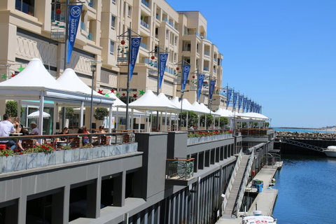 Beachside Luxury Apartments One & Two Bedroom In Beachfront Oaks Pier Building - Nambucca Heads Accommodation 13