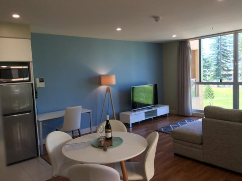 Beachside Luxury Apartments One & Two Bedroom In Beachfront Oaks Pier Building - Nambucca Heads Accommodation 19