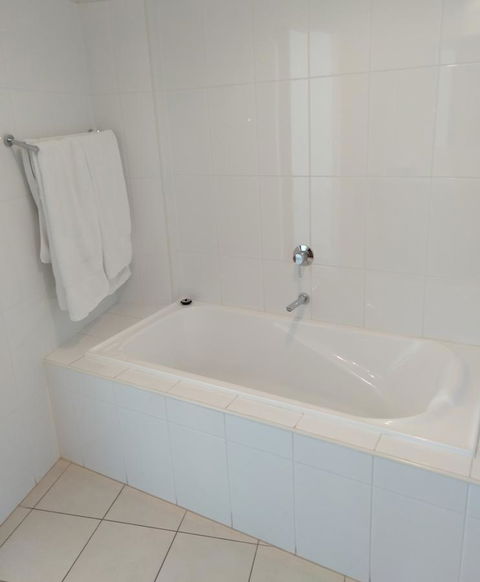 Wallaroo Marina Executive Apartments - Nambucca Heads Accommodation 10