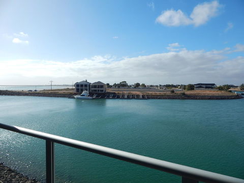 Wallaroo Marina Executive Apartments - Nambucca Heads Accommodation 18