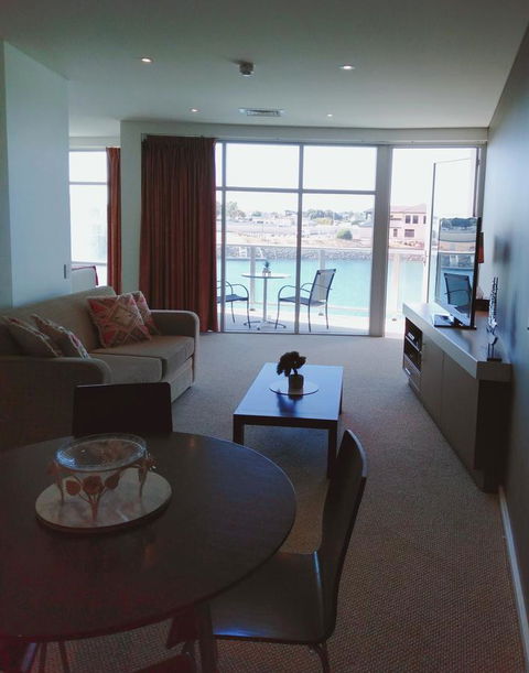 Wallaroo Marina Executive Apartments - Nambucca Heads Accommodation 5
