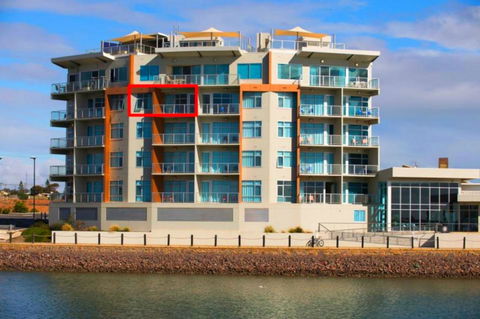 Wallaroo Marina Luxury Apartment - Nambucca Heads Accommodation 0