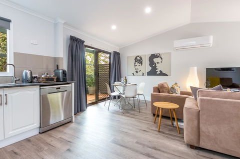 McLaren Vale Getaway - Nambucca Heads Accommodation 16