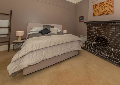 The Tudor House - Nambucca Heads Accommodation 12