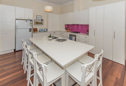 The Tudor House - Nambucca Heads Accommodation 8