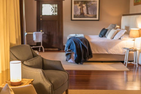 The Tudor House - Nambucca Heads Accommodation 1
