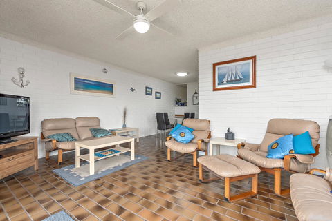 Sun & Surf Aldinga Beach Apartment - Nambucca Heads Accommodation 2