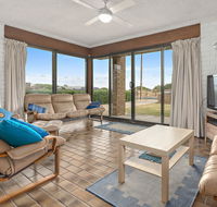 Sun  Surf Aldinga Beach Apartment - Nambucca Heads Accommodation
