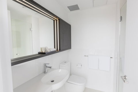 Ibis Adelaide - Nambucca Heads Accommodation 11