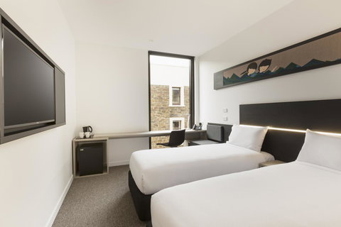 Ibis Adelaide - Nambucca Heads Accommodation 7