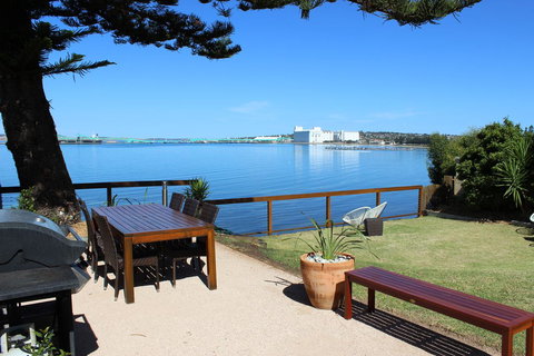 Bay 10 - Suites And Apartments - Nambucca Heads Accommodation 17