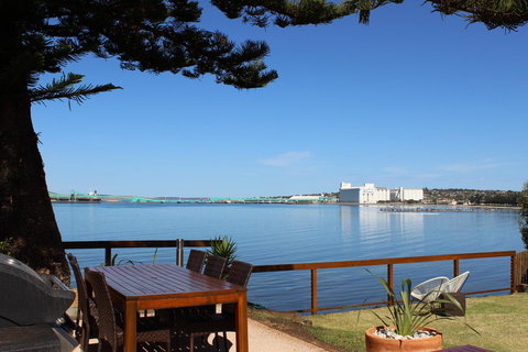 Bay 10 - Suites And Apartments - Nambucca Heads Accommodation 29