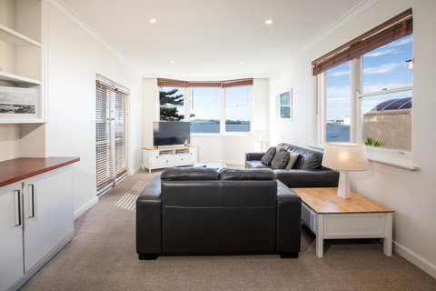 Bay 10 - Suites And Apartments - Nambucca Heads Accommodation 33