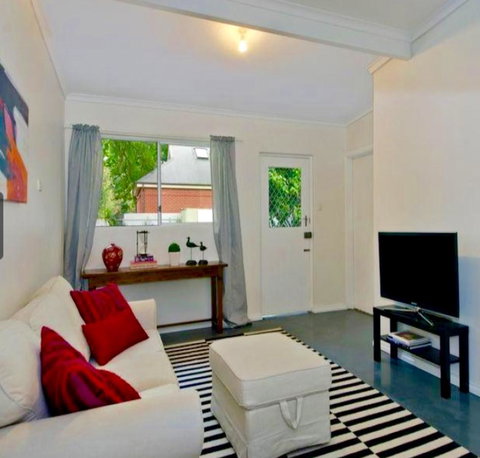 A Rose By The Park - Nambucca Heads Accommodation 1