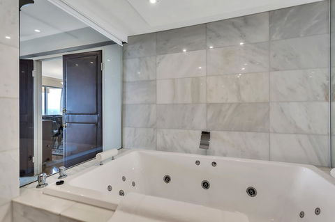 Stamford Plaza Adelaide - Nambucca Heads Accommodation 40