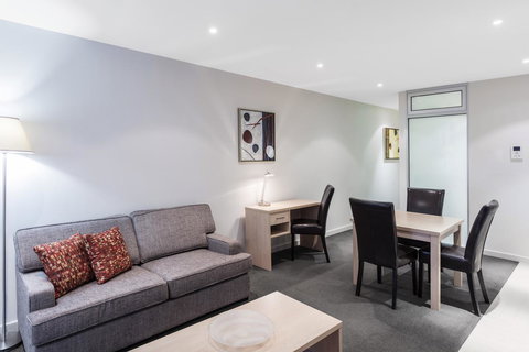 IStay Precinct Adelaide - Nambucca Heads Accommodation 17