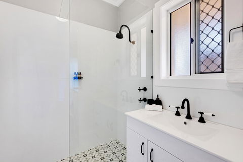 Cute And Cosy - Events, Workers, Getaways - Nambucca Heads Accommodation 10