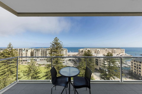 Oaks Glenelg Liberty Suites - Nambucca Heads Accommodation 11