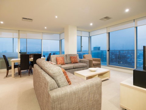Oaks Glenelg Liberty Suites - Nambucca Heads Accommodation 18