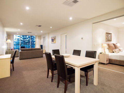 Oaks Glenelg Liberty Suites - Nambucca Heads Accommodation 24