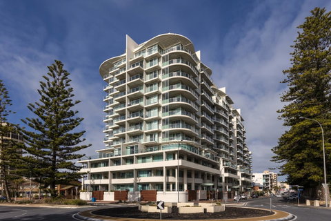 Oaks Glenelg Liberty Suites - Nambucca Heads Accommodation 0