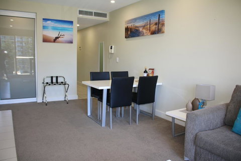 Beachside Luxury Getaway In Glenelg - Nambucca Heads Accommodation 5