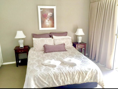 Superb Townhouse In North Adelaide - Nambucca Heads Accommodation 2