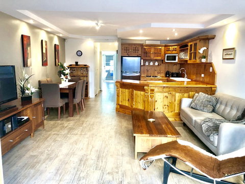 Superb Townhouse In North Adelaide - Nambucca Heads Accommodation 0