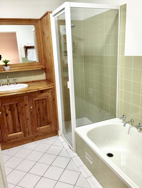 Superb Townhouse In North Adelaide - Nambucca Heads Accommodation 12
