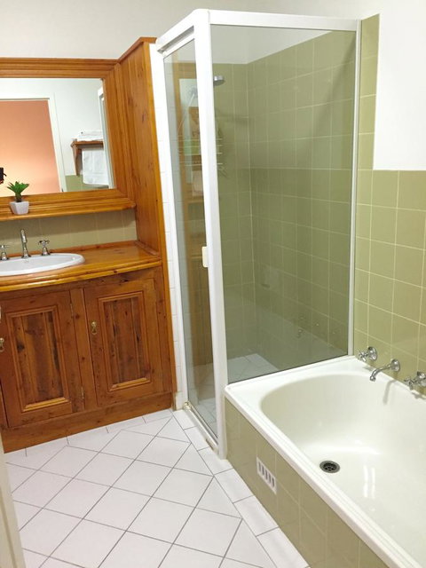 Superb Townhouse In North Adelaide - Nambucca Heads Accommodation 22