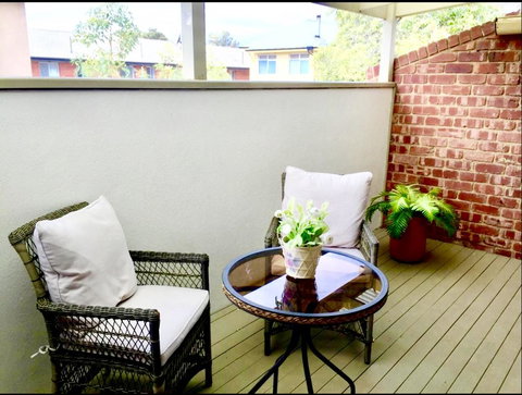 Superb Townhouse In North Adelaide - Nambucca Heads Accommodation 5