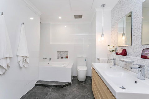 Heart Of Glenelg BnB - Nambucca Heads Accommodation 2
