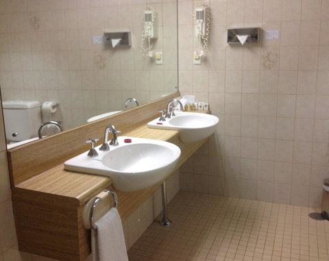 Comfort Hotel Adelaide Meridien - Nambucca Heads Accommodation 5